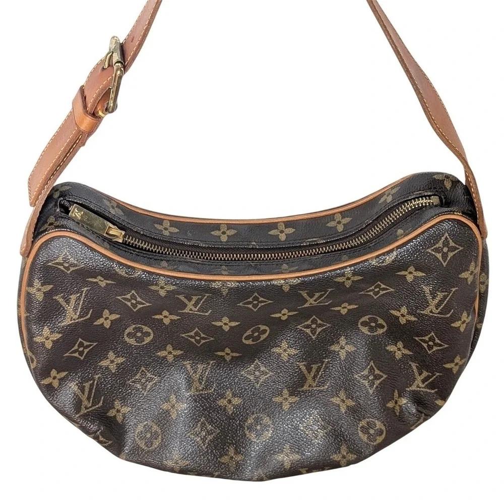 Vintage 2003 Louis Vuitton Monogram Croissant shoulder bag MM Monogram